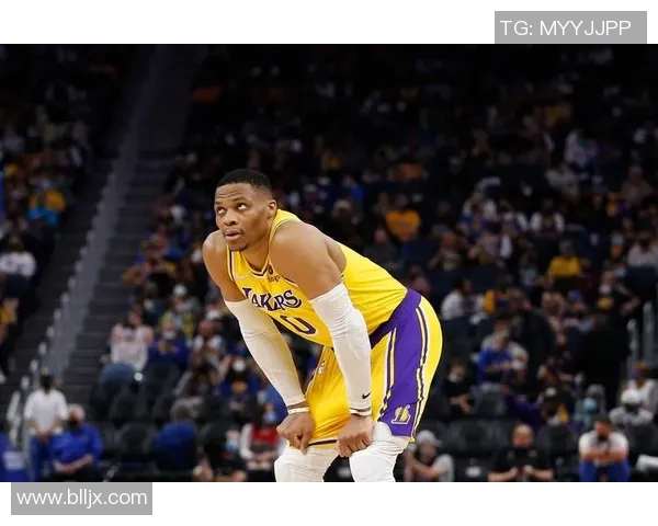 湖人对热火比赛精彩回顾与战术分析总结